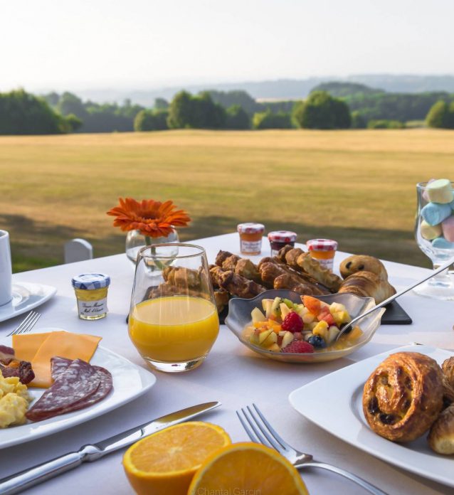 hotel-du-golf-najeti-header-breakfast
